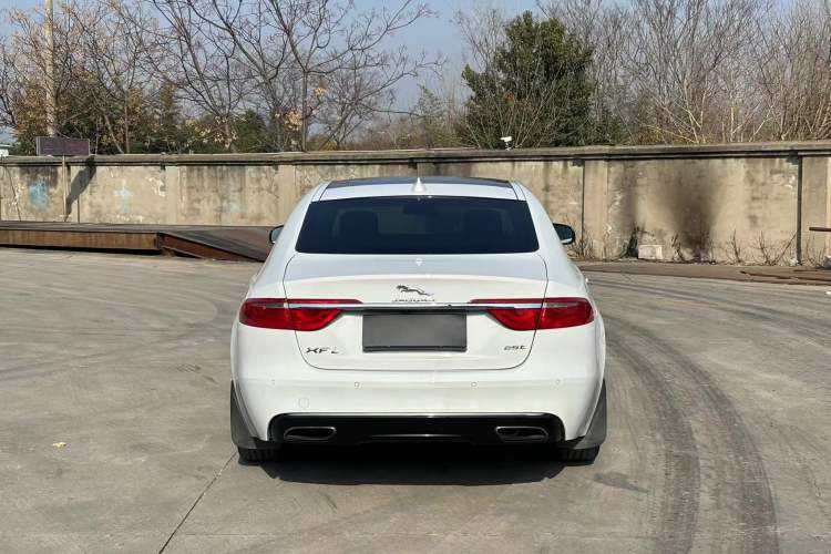 Used Jaguar XFL 2018 XFL 2.0T 250 PS Premium Edition