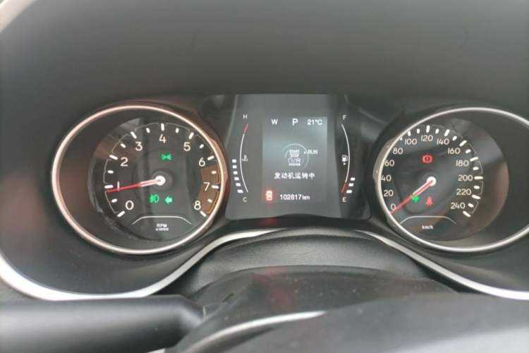 Used  Compass 2020 220T Automatic Leading Edition
