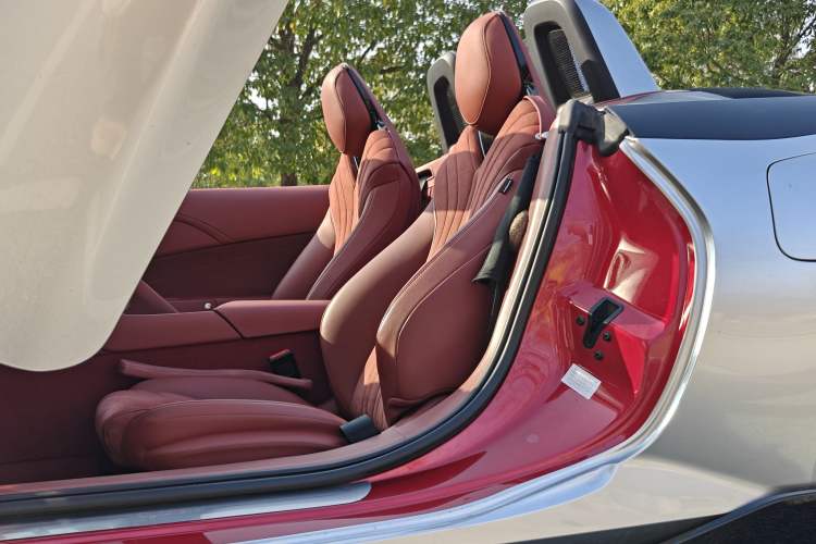 Used MG Cyberster 2024 501km Charming & Heartwarming Edition