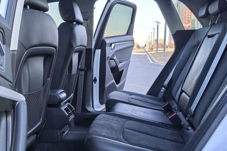 Used Audi Q3 2021 40 TFSI Fashion Dynamic Model