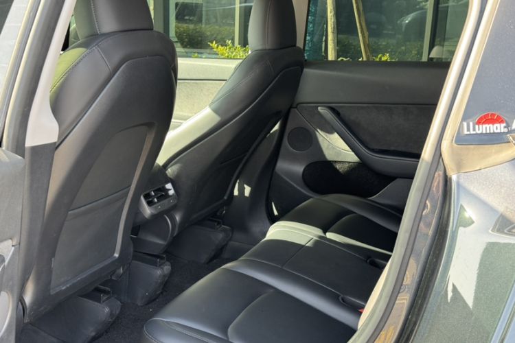 Used Tesla Model Y 2024 Long-Range All-Wheel-Drive Version