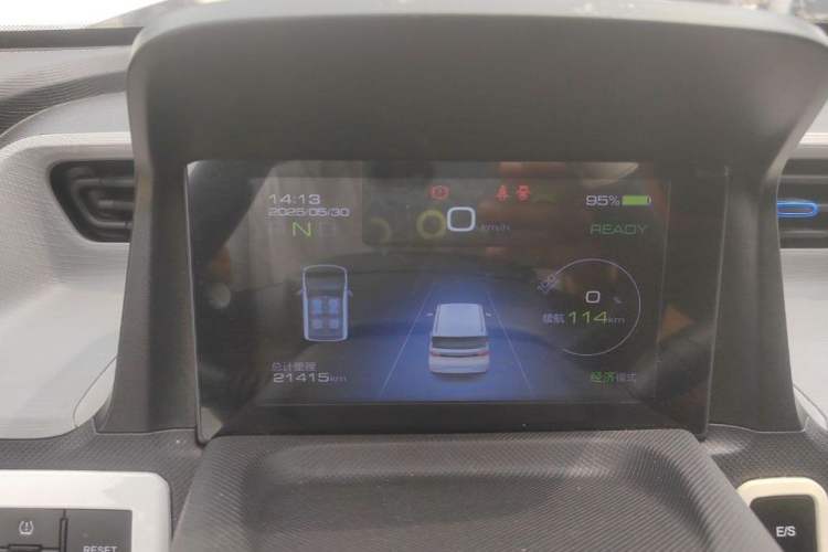 Used Wuling Hongguang MINIEV 2022 Zizai Version Lithium Iron Phosphate
