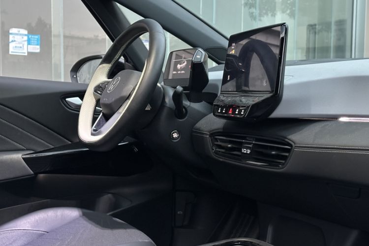 Used Volkswagen ID.3 2024 Pure & Smart Edition
