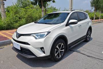 Used Toyota RAV4 2016 2.0L CVT Two-Wheel Drive Fashion Edition China V Standard