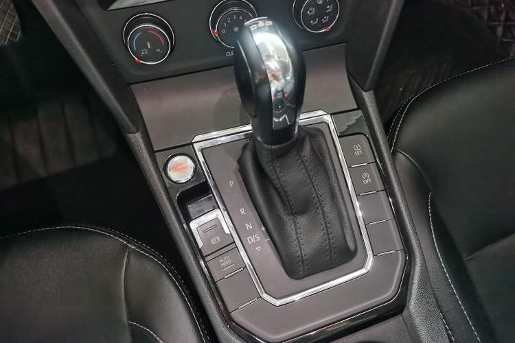 Used Volkswagen Lamando 2019 230TSI DSG Fashion Edition China VI