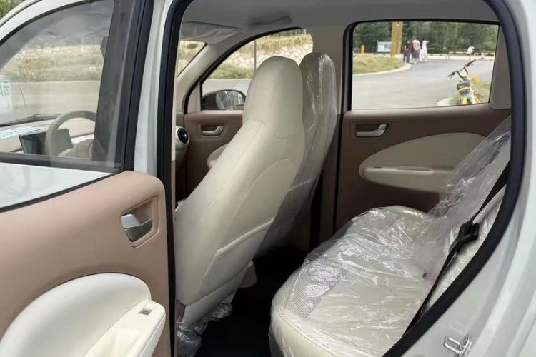 Used Wuling Hongguang MINIEV 2025 Four-Door Version Advanced Edition
