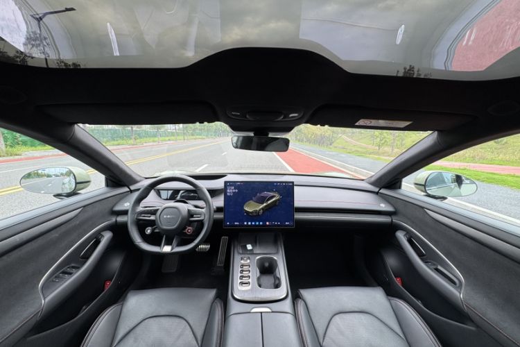 Used  SU7 2024 Four-Wheel Drive Ultra-Long Range Advanced Intelligent Driving Max Edition
