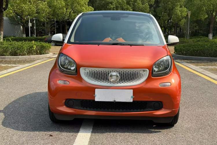 Used  fortwo 2015 1.0L 52 kW Hardtop Passion Edition
