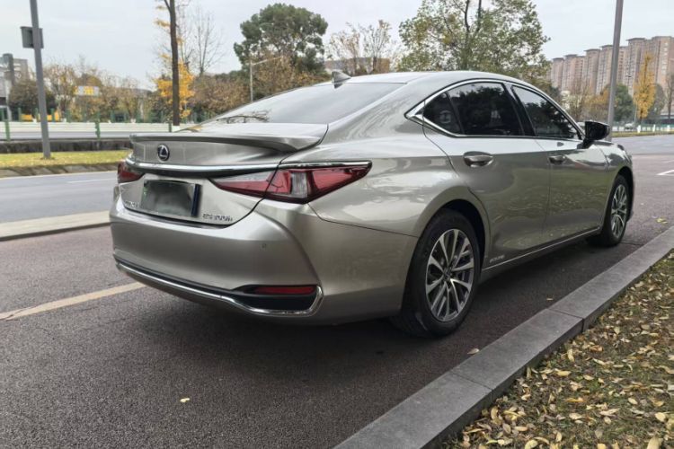 Used Lexus ES 2021 300h Excellence Edition