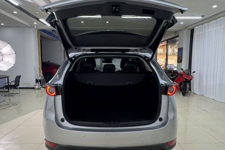 Used Mazda CX-5 2020 2.5L Automatic 4x4 Flagship Edition
