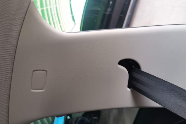 Used Hongqi E-QM5 2021 Charging T3 Version 4 Seats
