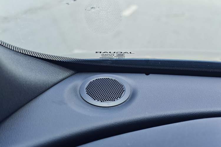 Used Jaguar XFL 2022 XFL 2.0T P250 Two-Wheel-Drive Elite Sport Edition
