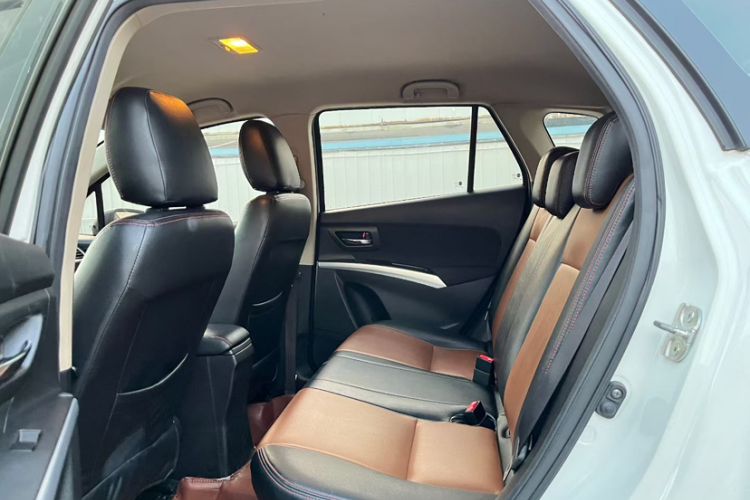 Used Suzuki S-Cross 2014 1.6L CVT Two-Wheel Drive Entry Model
