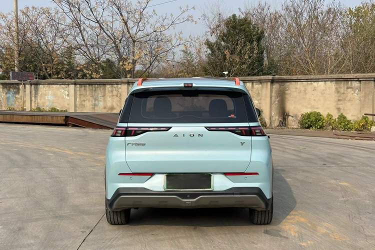 Used AION Y 2022 70 Intelligent Edition Lithium Iron Phosphate
