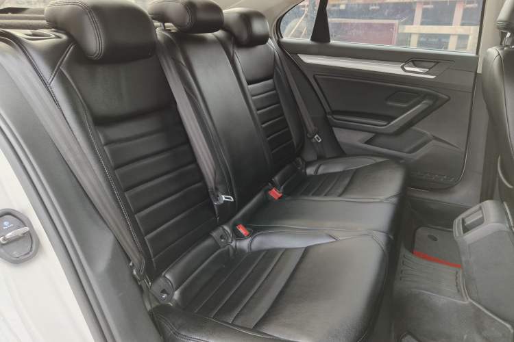 Used Volkswagen Lamando 2021 230TSI DSG Fashion Edition
