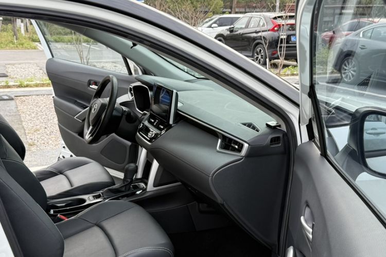 Used Toyota FRONTLANDER 2022 2.0L CVT Luxury PLUS Edition