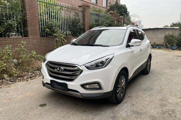 Used Hyundai ix35 2015 2.0L Automatic 2WD Smart Version China V Standard
