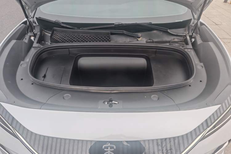 Used BYD Song L EV 2025 Intelligent Driving Version 662 km LiDAR Excellence Edition
