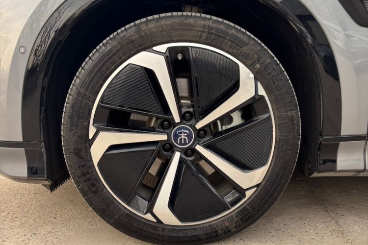 Used BYD Song L EV 2025 Intelligent Driving Version 662 km LiDAR Excellence Edition