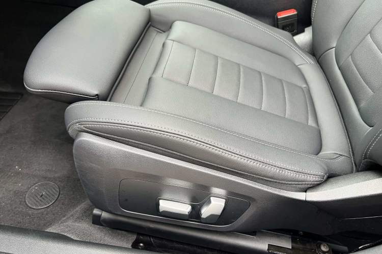 Used BMW 3 Series 2020 325Li First Edition
