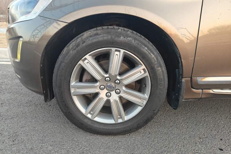 Used Volvo XC60 2015 T5 AWD Zhiyuan Edition
