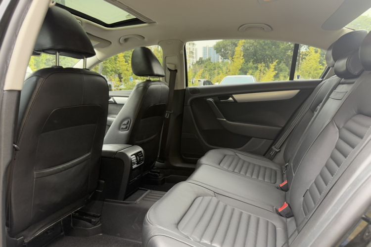 Used Volkswagen Magotan 2015 1.8TSI Advanced Model
