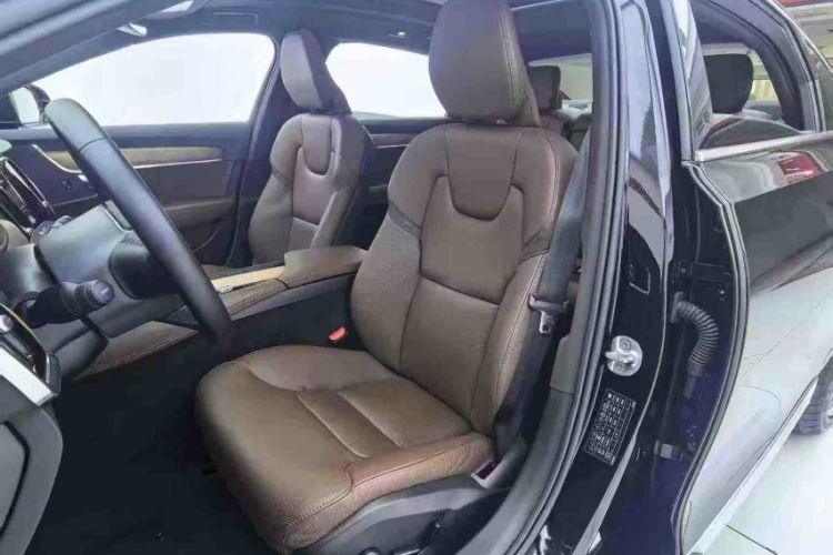 Used Volvo S90 2021 B5 Zhiyi Luxury Edition
