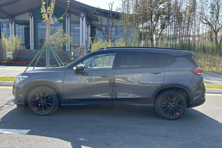 Used Chevrolet Orlando 2020 Light Hybrid Redline 530T Automatic Enjoyment Edition (5+2 Models)