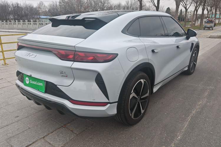 Used BYD Song L EV 2025 Intelligent Driving Version 662 km LiDAR Excellence Edition
