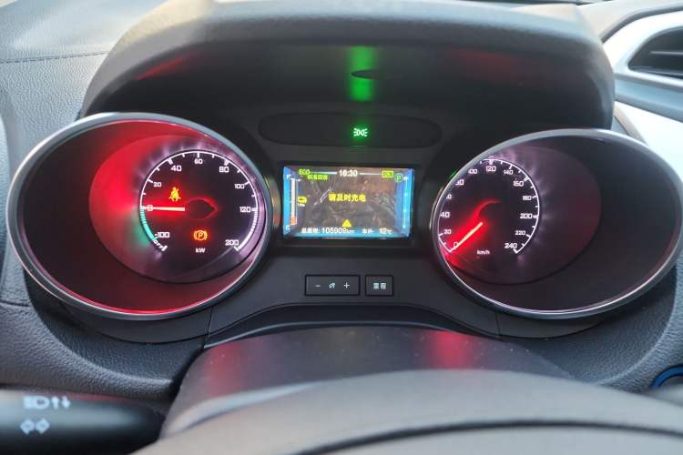 Used BYD Yuan New Energy 2019 EV360 Smart Connect Elite Model
