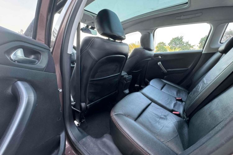 Used Peugeot 2008 2014 1.6L Automatic Fashion Edition
