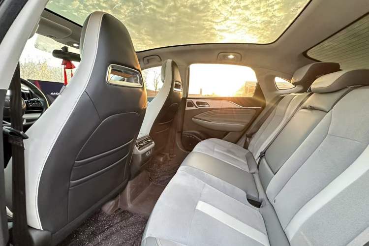 Used AION S Plus 2023 70 Enjoyment Edition Ternary Lithium
