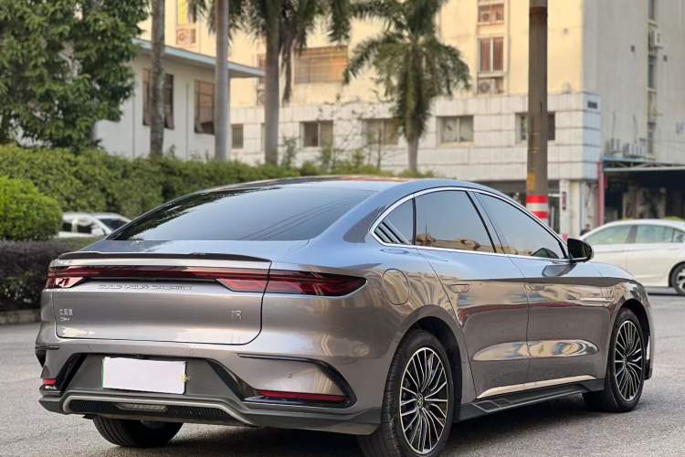 Used BYD Han 2024 DM-i Glory Edition 121KM Premium Model
