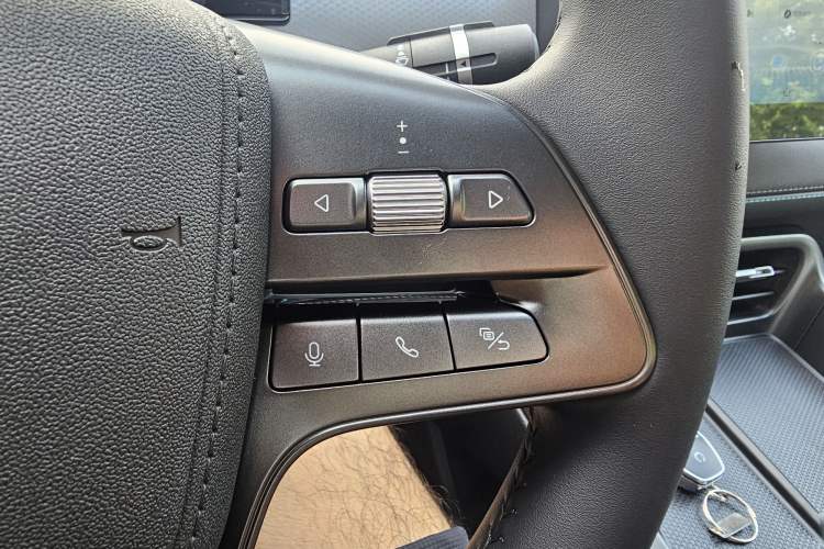 Used BYD Qin PLUS 2025 DM-i Smart Drive 55KM Leading Model
