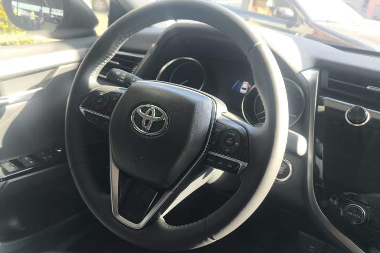 Used Toyota Camry 2019 2.5G Luxury Edition China VI Standard
