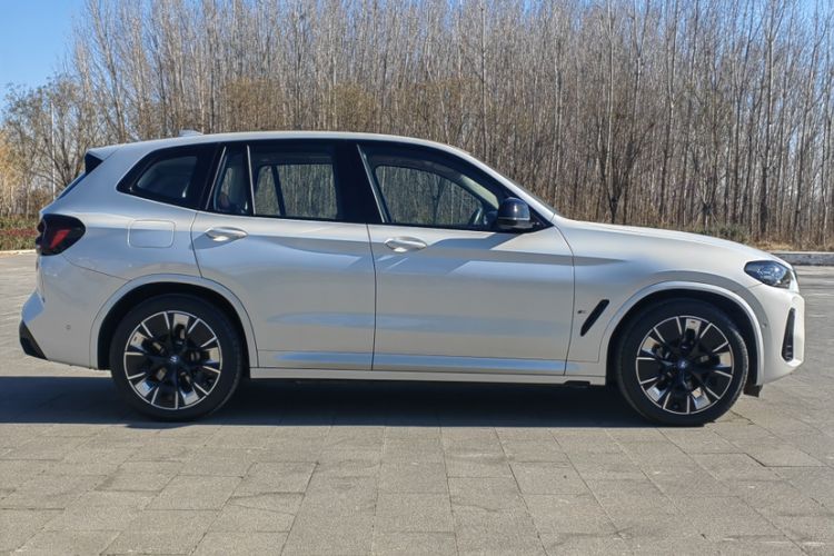 Used BMW iX3 2023 Leading Type