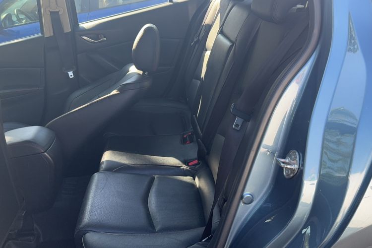 Used Mazda Mazda 3 Axela 2016 Sedan 2.0L Automatic Sport Model
