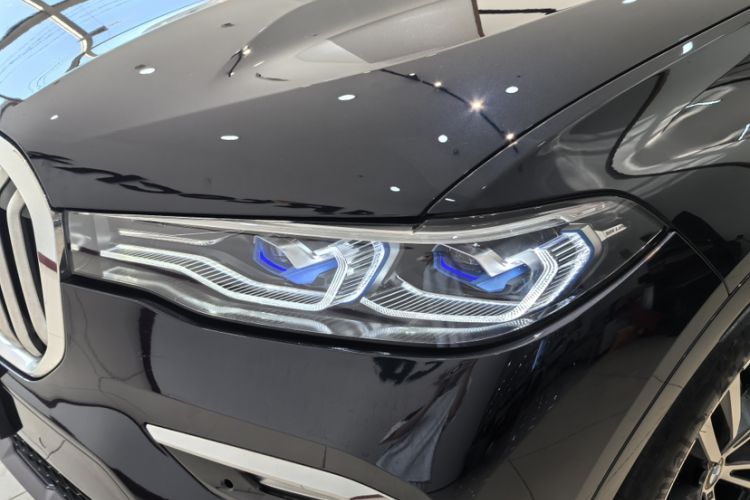 Used BMW X7 2021 Restyled xDrive40i Luxury Version with M Sport Package