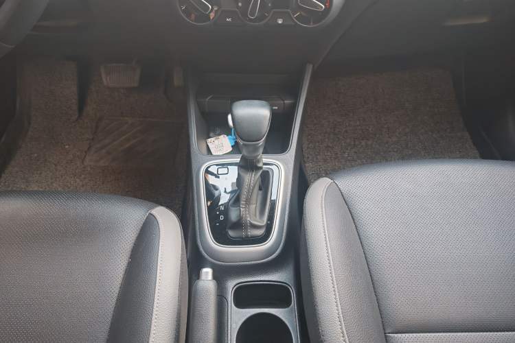 Used Kia kx1 Stonic 2021 1.4L Automatic Fun Edition
