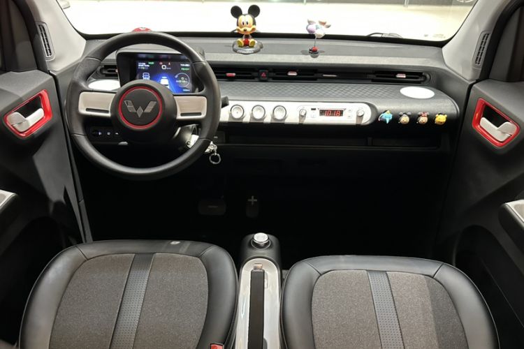 Used Wuling Hongguang MINIEV 2022 GAMEBOY 300km Enthusiast Model with Lithium Iron Phosphate
