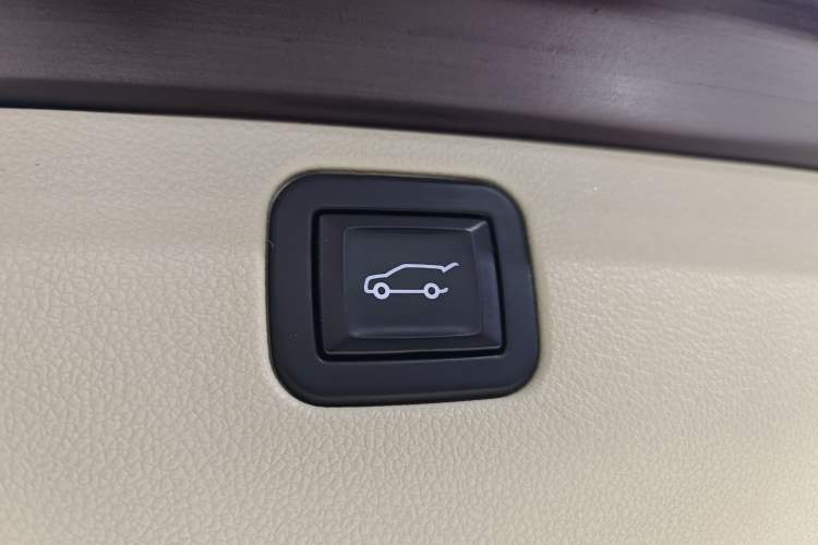 Used Buick Enclave 2022 652T 4x4 Avenir 6-Seater
