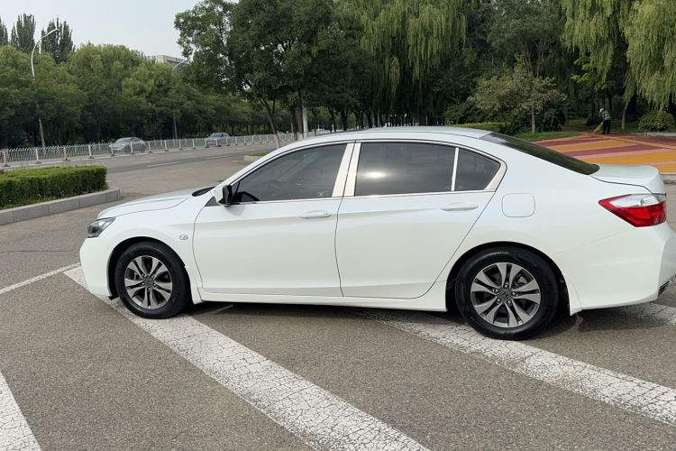 Used Honda Accord 2015 2.0L LX Comfort Edition
