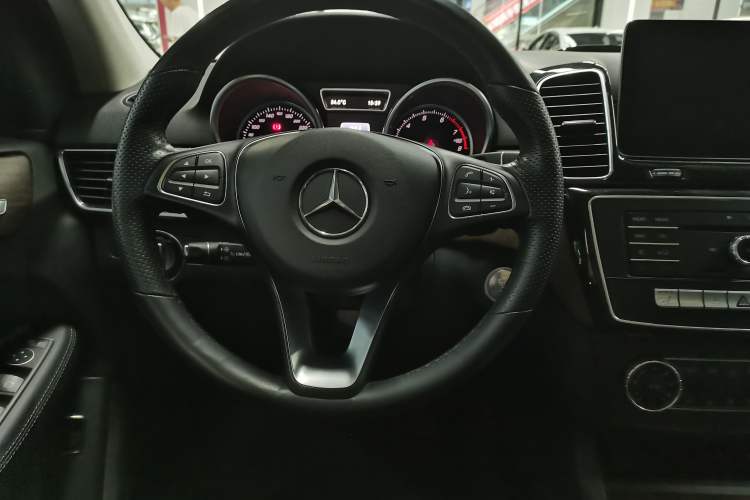 Used Mercedes-Benz GLE 2016 GLE 400 4MATIC
