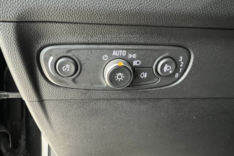 Used Buick Envision 2023 Encore S 552T Two-Wheel Drive Luxury Model
