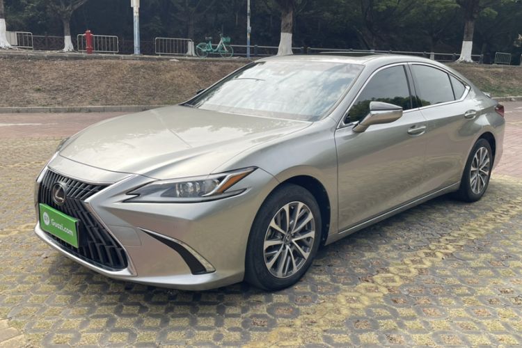 Used Lexus ES 2022 300h Excellence Edition