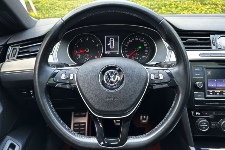 Used Volkswagen FAW-Volkswagen CC 2019 330TSI Huayan Edition China VI
