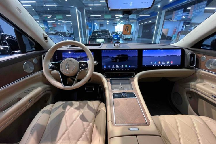 Used Hima AITO M9 2025 Extended-Range Ultra Version 52 kWh 6-Seater
