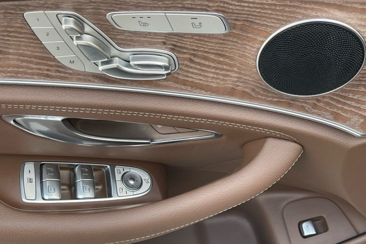 Used Mercedes-Benz E-Class 2019 Facelifted E 300 L Stylish Version
