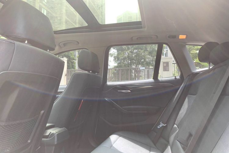 Used BMW X1 2014 sDrive18i Leading Model
