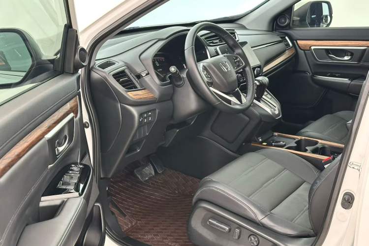 Used Honda CR-V 2021 240TURBO CVT 2WD Fashion Edition
